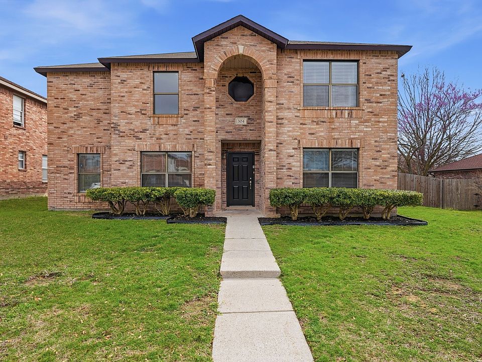 1st image of 304 Sandlewood Ln