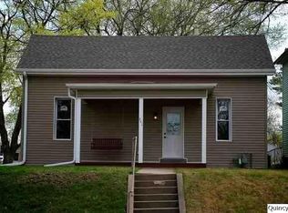 701 S 15th St, Quincy, IL 62301