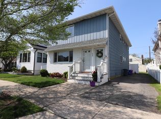 449 E Market St APT 1, Long Beach, NY 11561