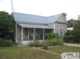 327 Front St, Comfort, TX 78013