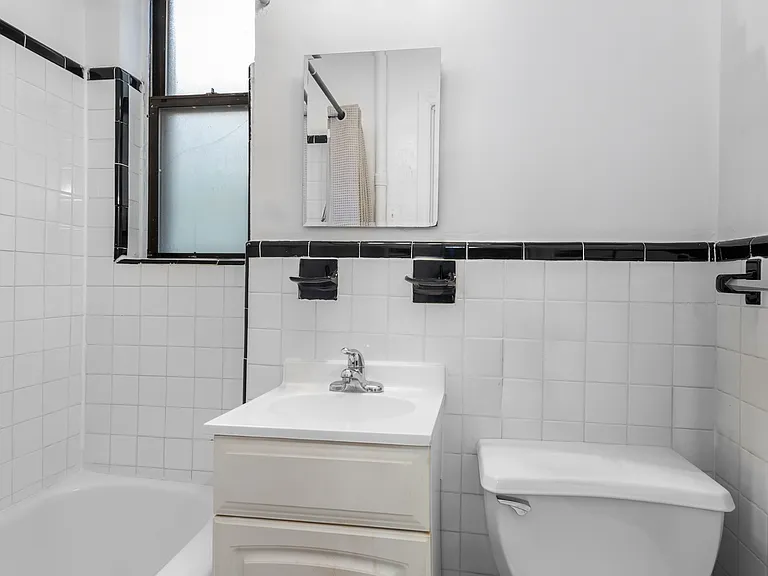 203 W 103rd St #3H — Photo 7