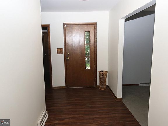 5th image of 361 Tavistock Dr