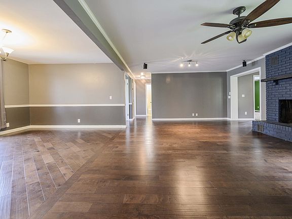5th image of 100 Brookhaven Trl
