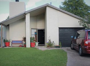 5404 Carousel Cir, Baytown, TX 77521