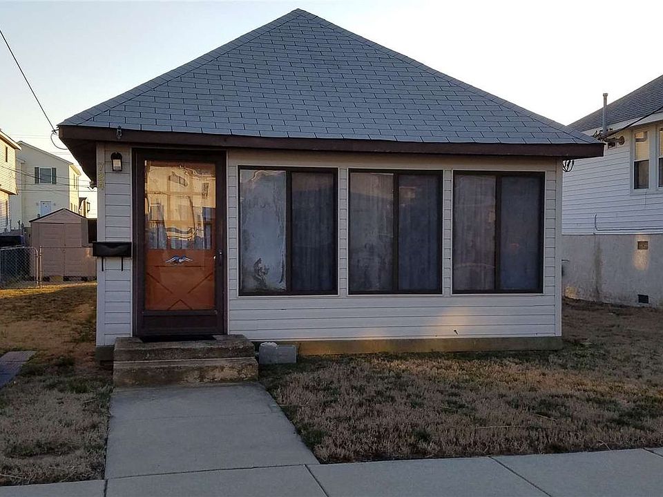 1st image of 724 W Glenwood Ave