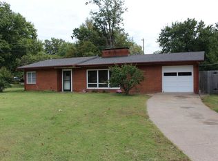 305 E Random Rd, El Dorado, KS 67042