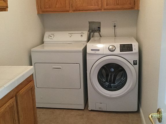5th image of 4621 Myrtle Dr