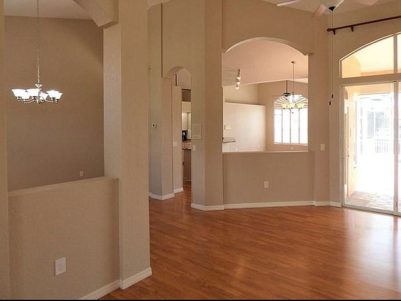 5th image of 331 Portofino Dr