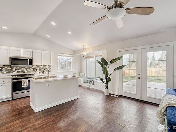 5th image of 1704 88th Drive SE