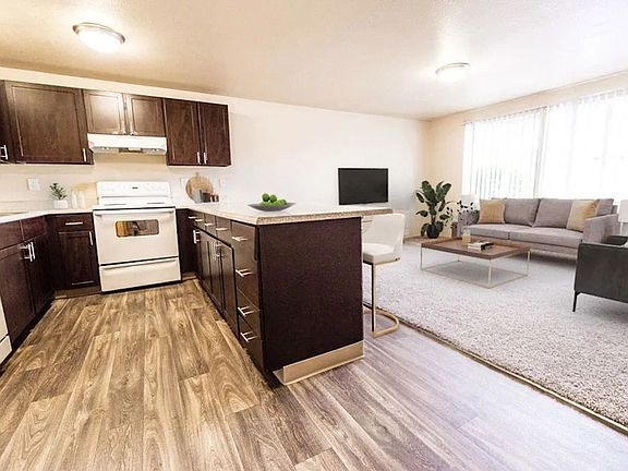 5th image of 8112 29th Avenue Ct S #8212
