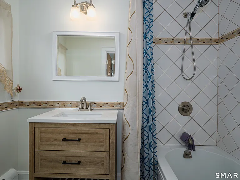 1374 Huntington Tpke — Photo 32