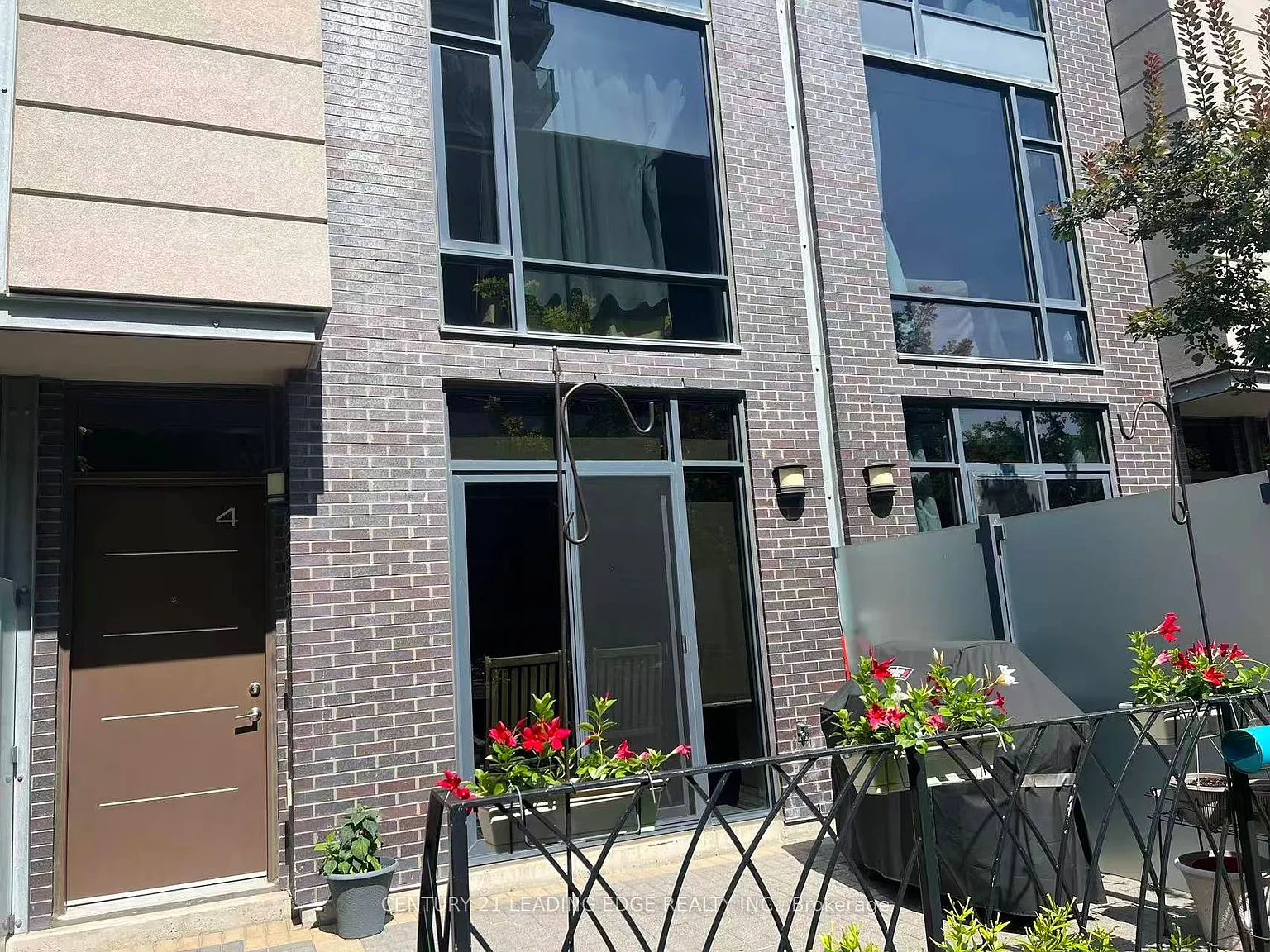 4 bed, $3,600 — Photo 3