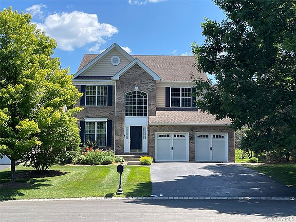 2nd image of 427 Vassar Place