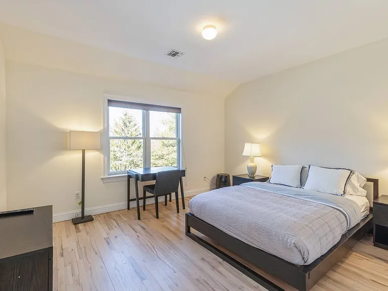 127 Mill Creek Close — Photo 17