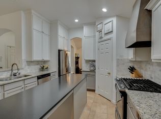 301 Cadbury Dr, Euless, TX 76040