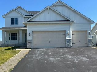 16154 Estate Ln, Lakeville, MN 55044