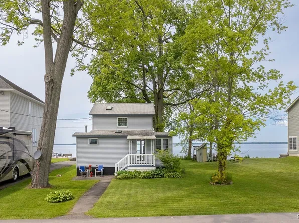 7649 Tuttle Rd, Bridgeport, NY 13030