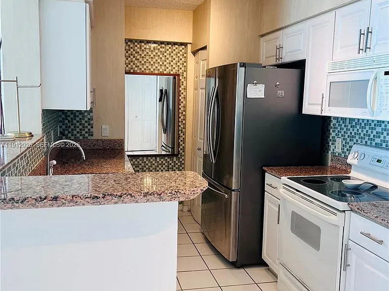 1155 Brickell Bay Dr #3405 — Photo 9