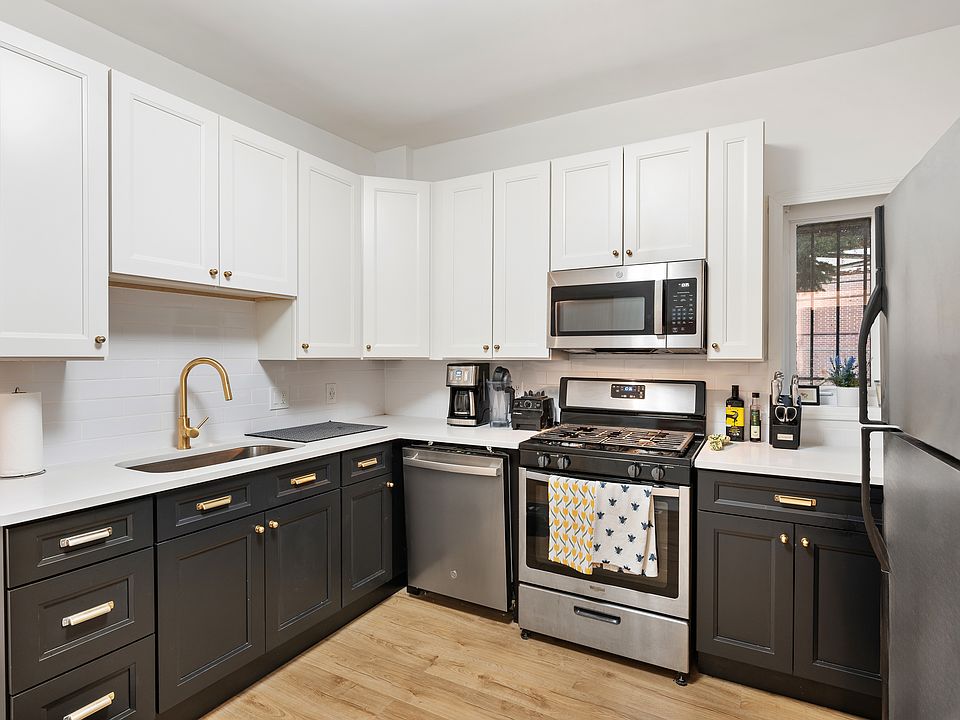 1st image of 1625 N Dayton St #1