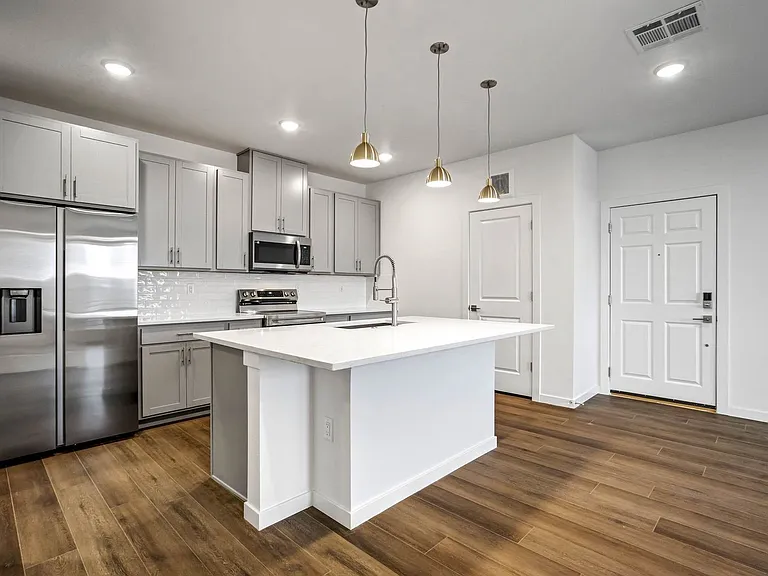 2232 Arikaree Hts #307 — Photo 10