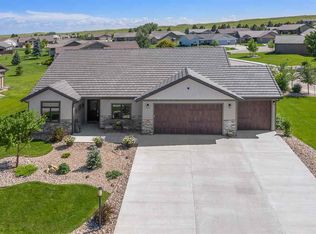 3715 Lacosta Dr, Rapid City, SD 57703