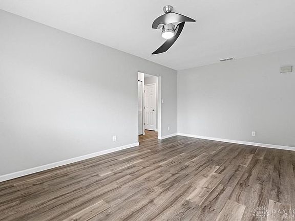 5th image of 513 Redbud Ln
