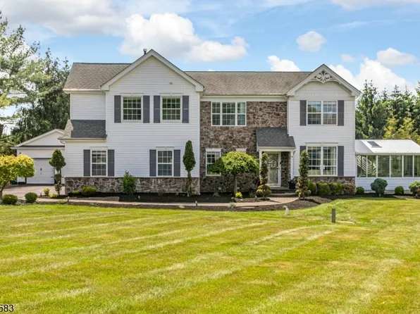 29 Sutphin Rd, Raritan Twp., NJ 08822