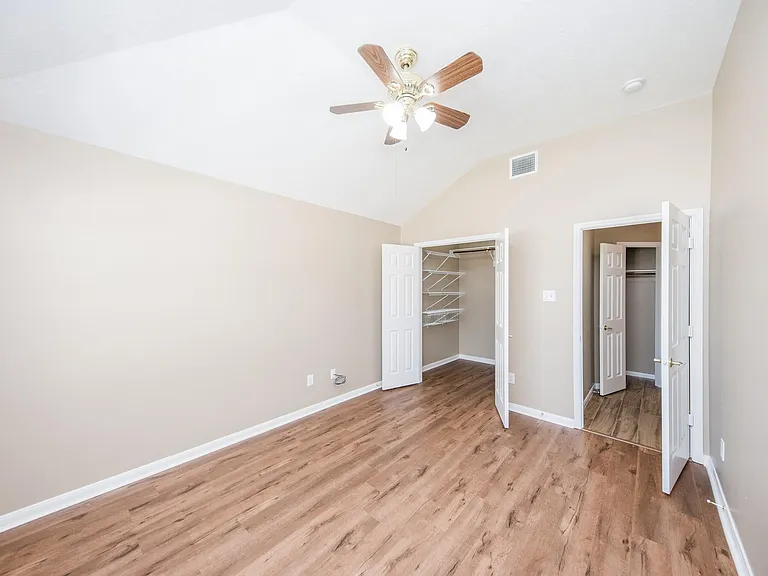 19247 Dillsbury Ct — Photo 24