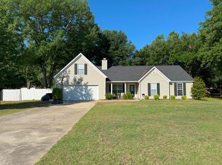 1290 Monterey Dr, Sumter, SC 29154