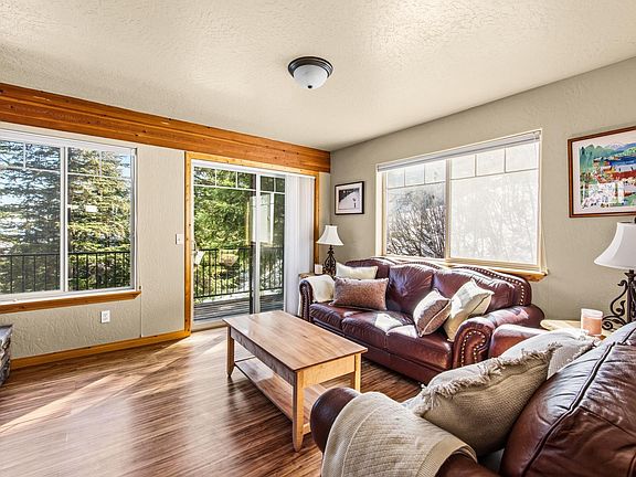 3rd image of 195 Snowplow Rd #A