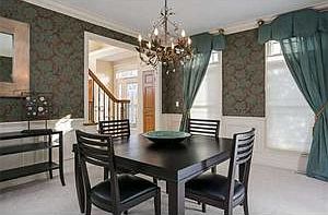 4th image of 5710 Glen Iris Dr