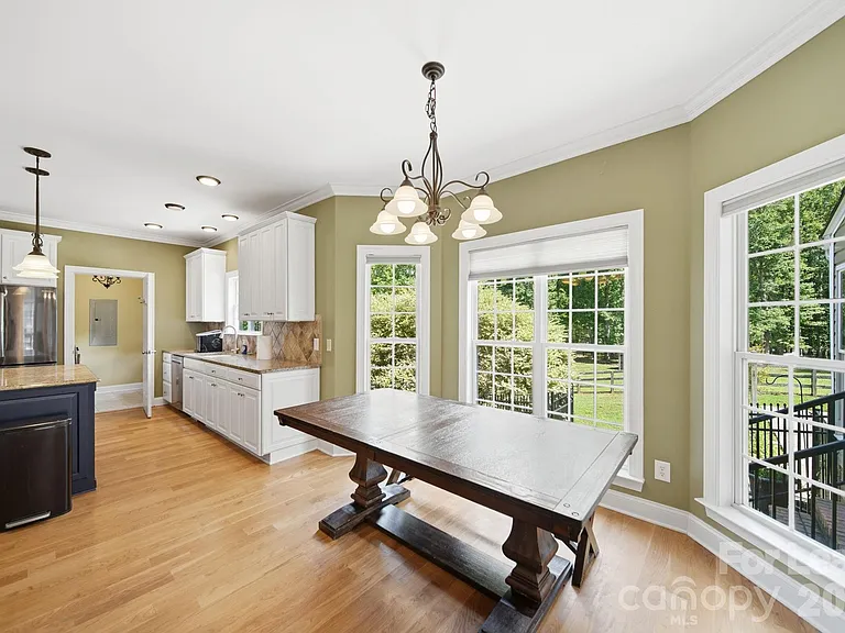 7107 Nesbit Rd — Photo 16