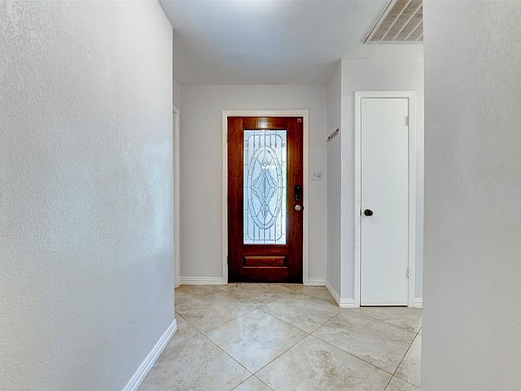 2nd image of 10703 Highland Woods Dr