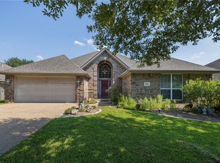 2084 Ravenstone Loop, College Station, TX 77845