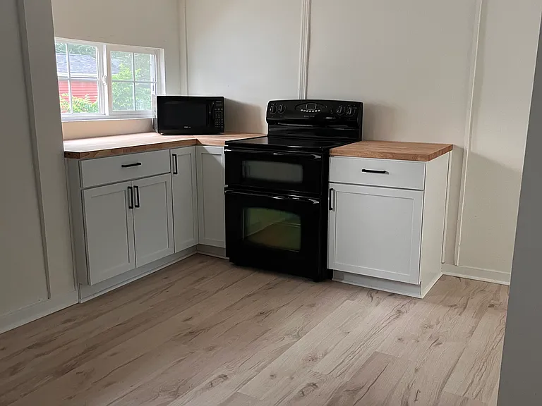 4723 Evanston Ave — Photo 9