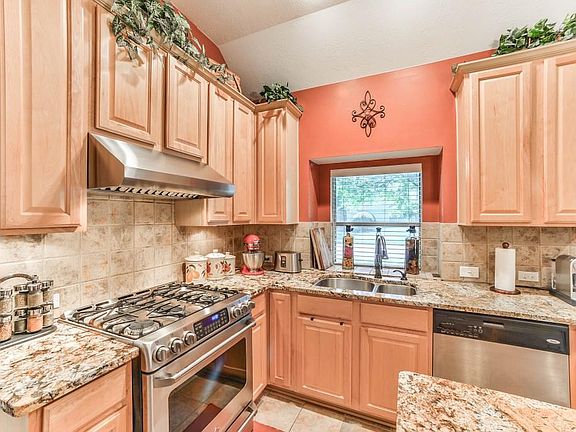 5th image of 15703 Stiller Park Dr