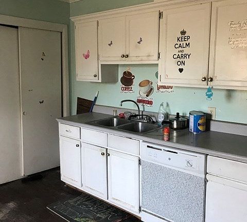 5th image of 212 Crawford Ave