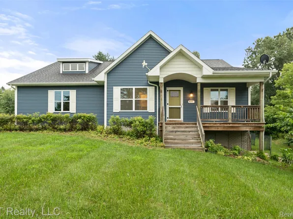 4177 Julie Kim Ln, Goodrich, MI 48438