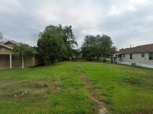 2008 Thomas Blvd, Port Arthur, TX 77640
