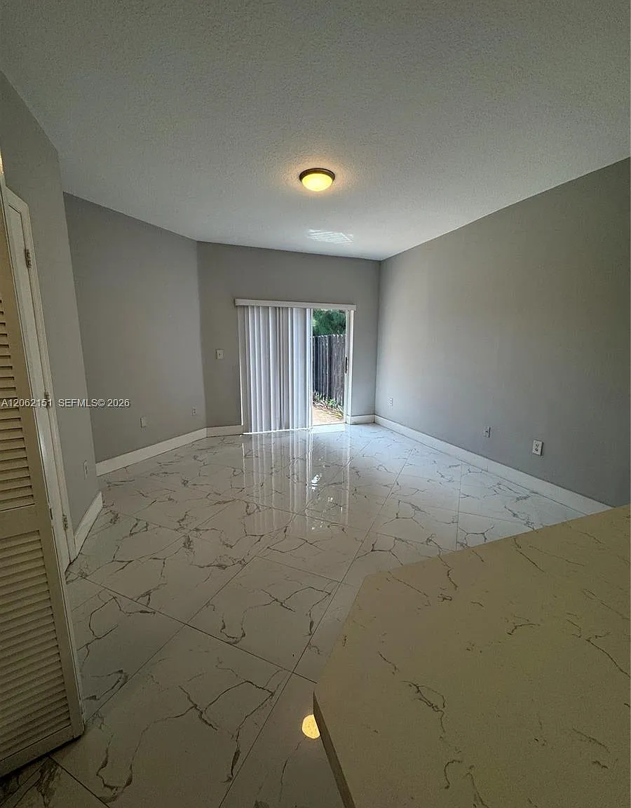 Secret Garden Condo — Photo 3