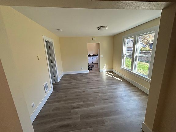 dining/den