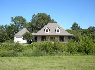 51 Hillside Dr, Yorkville, IL 60560