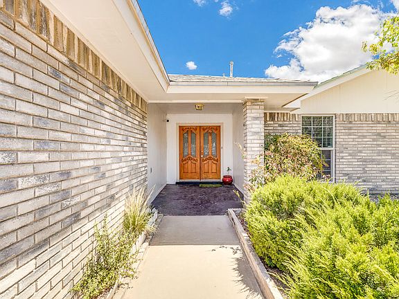 3rd image of 11517 Town Lake Ln