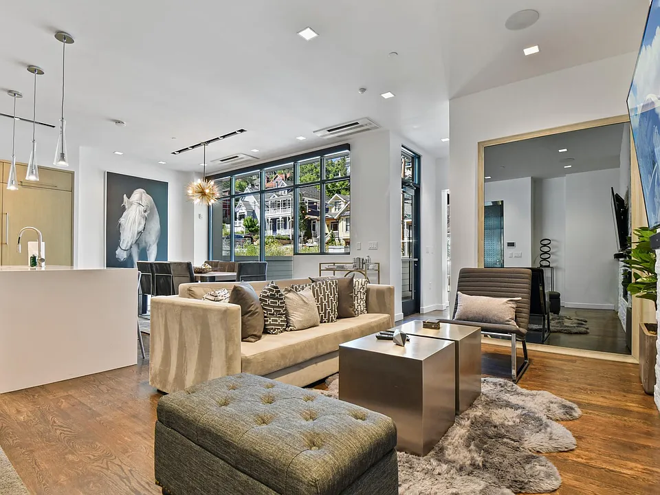 333 Main St #34