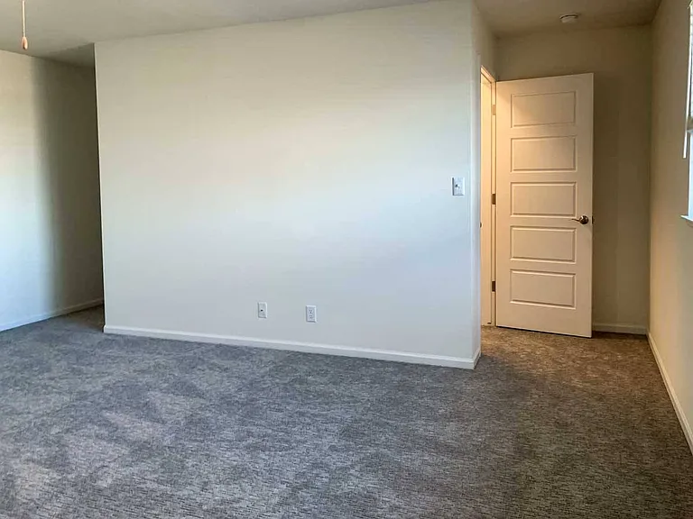 Northridge Heights Apartments — Photo 168