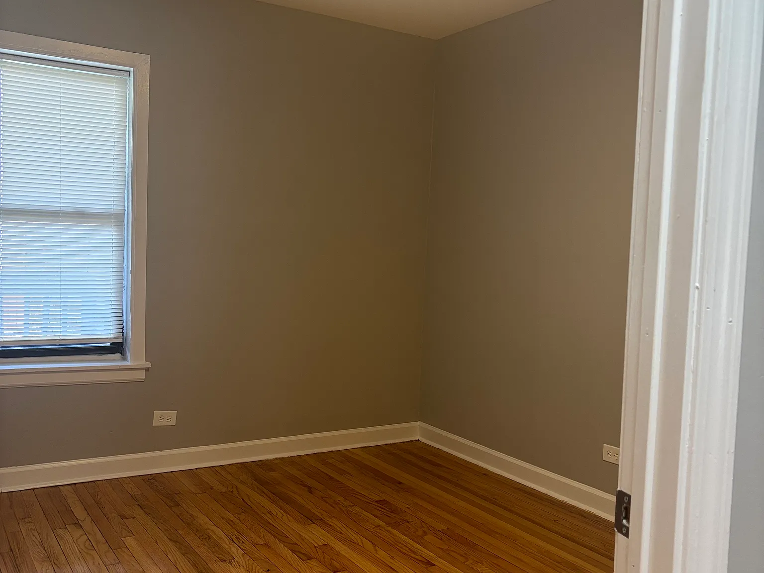 2 bed, $1,400 — Photo 1