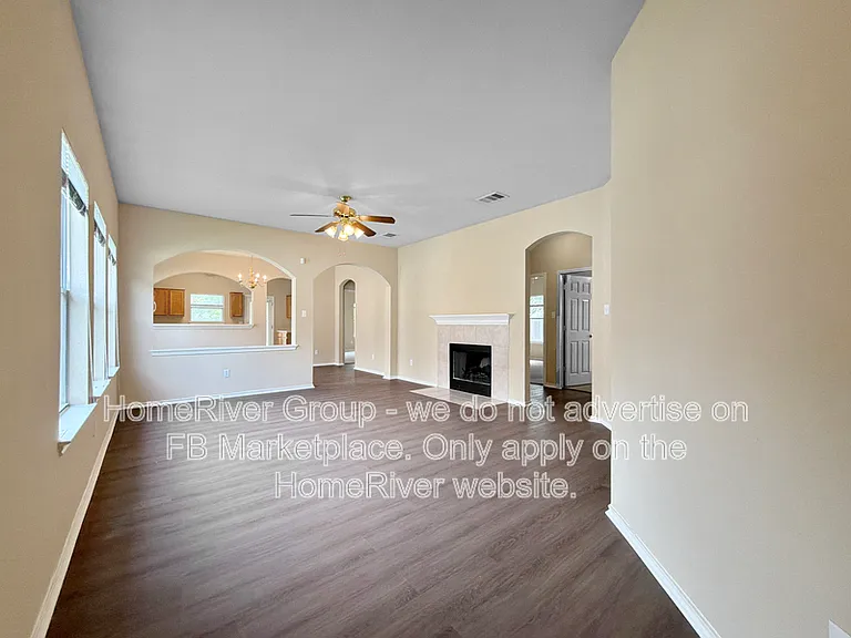 11502 Liberty St — Photo 2