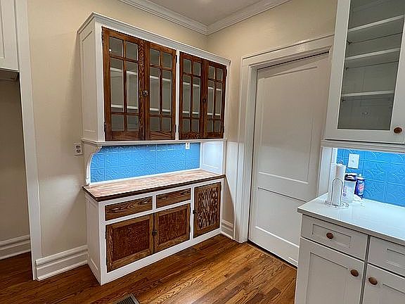 5th image of 634 Gillespie Ave
