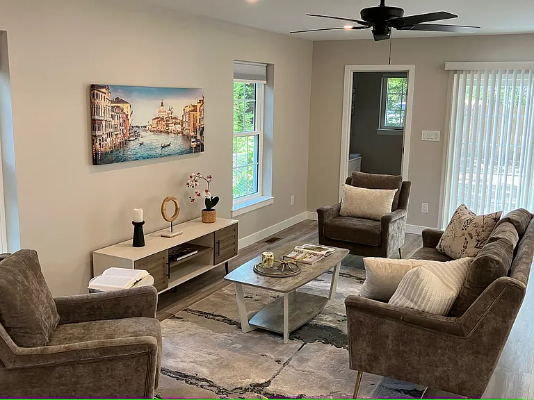 2122 Hanover Blvd — Photo 3