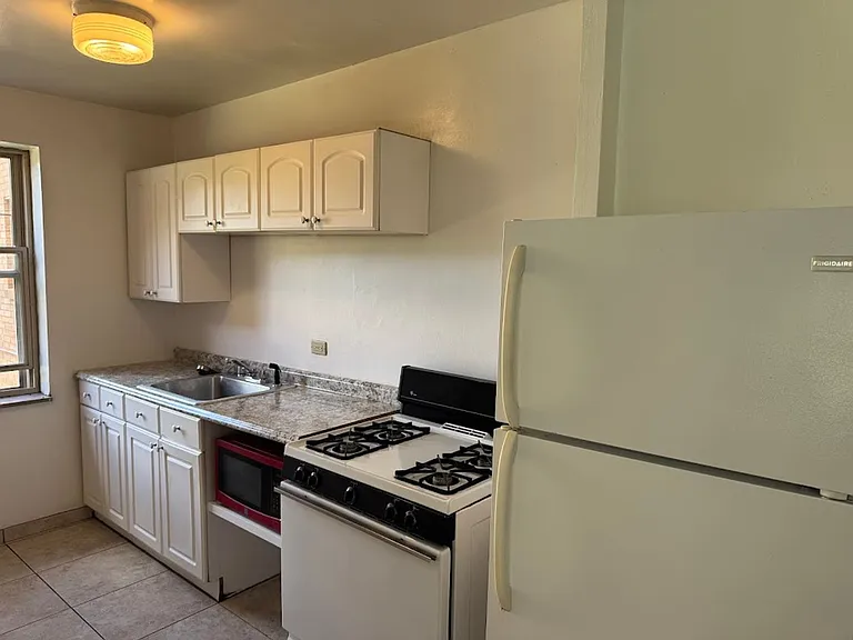 5506 Fifth Avenue — Photo 74